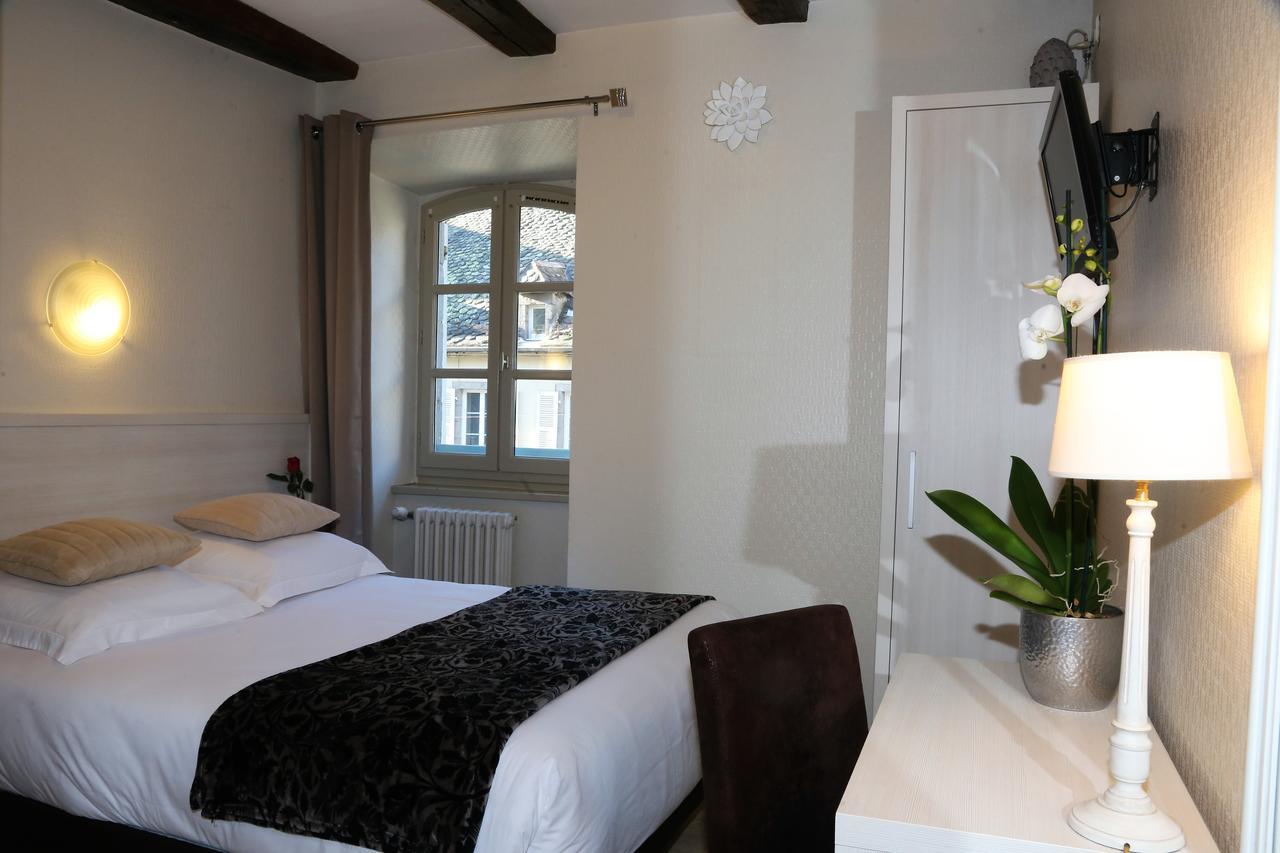 Hotel Logis L'ecu De France Mauriac (Cantal)